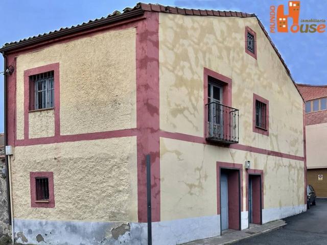 Casa en Venta en Palazuelos de Eresma