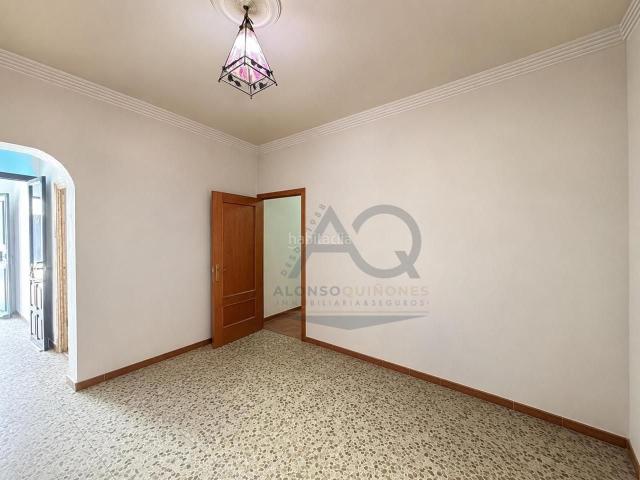 Casa en venta en Palacios y Villafranca Los. PLANTA BAJA ZONA DE LA NANA Y AVDA. UTRERA. Casas Palacios y Villafranca.