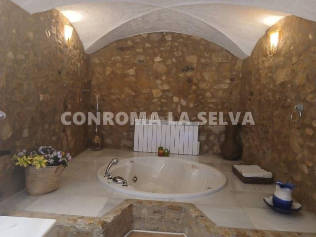 Casa en venta en Palafolls. Espectacular casa rural en Venta en Palafolls Amplia y Reformada. Casas.