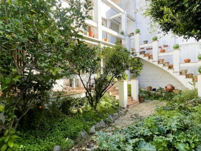 Casa en venta en Palafrugell, Centre Costa Brava. CASA ADOSADA CON JARDÍN. Casas.