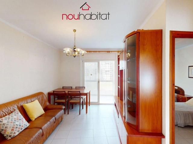 Casa en venta en Palamós, Avinguda Catalunya Costa Brava. CASA CON GARAJE Y TERRAZA EN EL CENTRO DE PALAMOS. Casas.