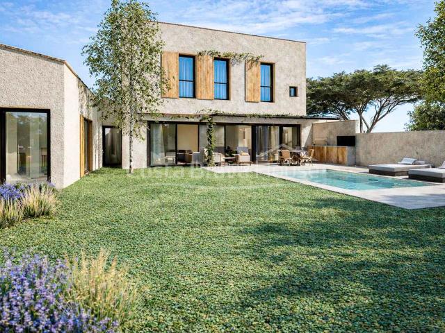 Casa en venta en Pals, Els Masos de Pals Costa Brava. Casa adosada de obra nueva en venta en Els Masos de Pals con 4 dormitorios, piscina privada y garaje. Casas.