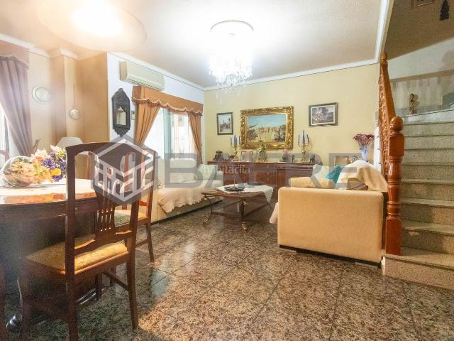 Casa en venta en Pantoja. Casas.