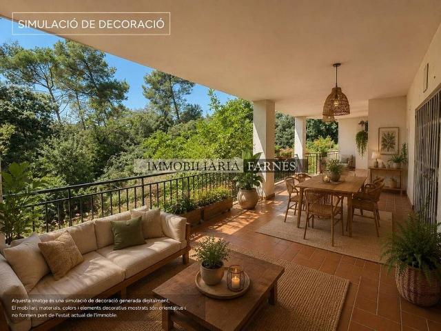 Casa en venta en paseo Circumval·Lacio, Caldes de Montbui, de 250 m² 4 habitaciones por 430.000
