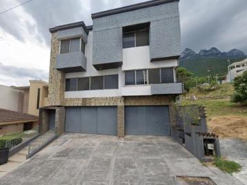 Casa en venta en PASEO DE LA CIMA NO 2733, Monterrey, Nuevo León