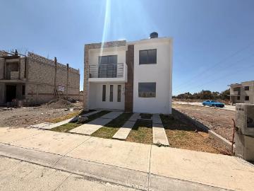 Casa en venta en Paseos de Chavarría, Mineral de la Reforma, Hidalgo