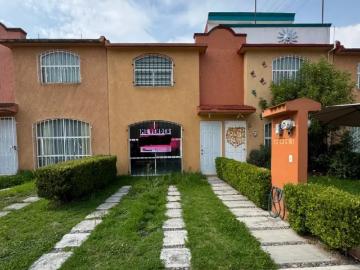 CASA EN VENTA EN PASEOS DEL VALLE, COLONIA AZTECA, TOLUCA