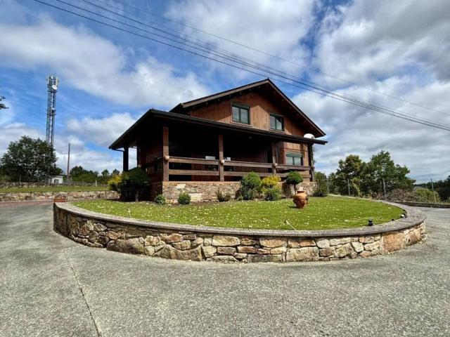 Casa en Venta en Parada de Sil