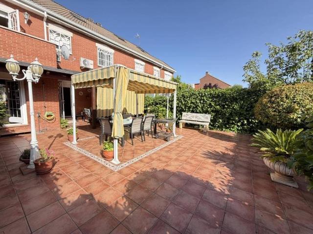Casa en Venta en Parla