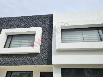Casa en venta en parque yucatán, lomas de angelopolis