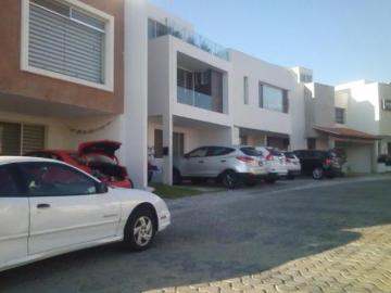 Casa en venta en Parque Habana, ¡exclusiva zona de Angelópolis, Puebla!