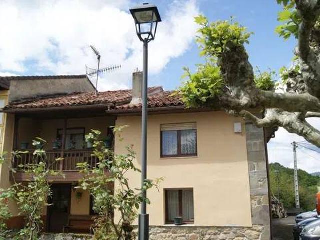 Casa en Venta en Parres
