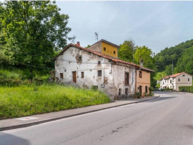Casa en Venta en Parres