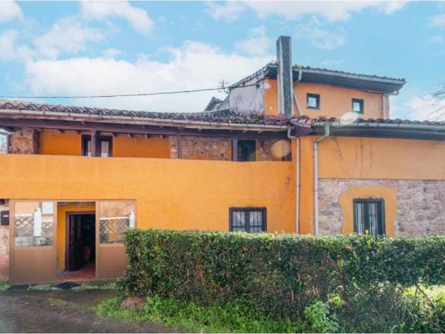 Casa en Venta en Parres