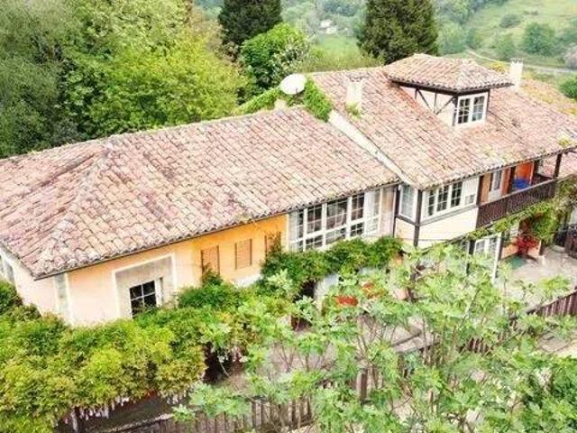 Casa en Venta en Parres