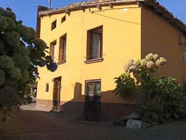 Casa en Venta en Parres