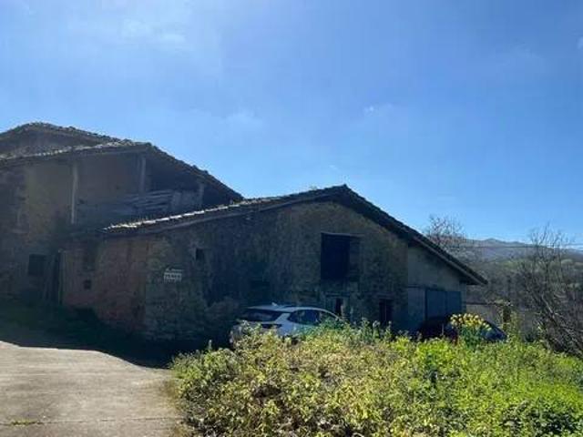 Casa en Venta en Parres