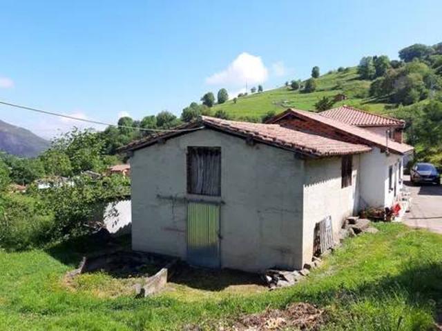 Casa en Venta en Parres