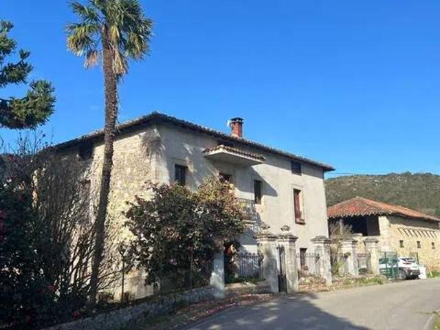 Casa en Venta en Parres