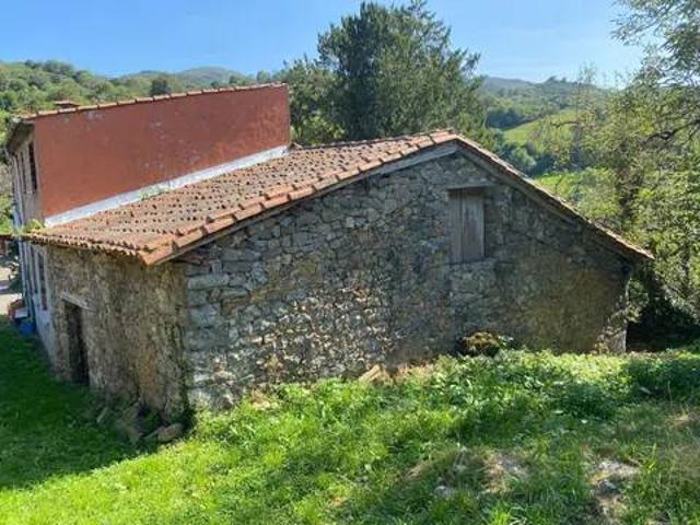 Casa en Venta en Parres