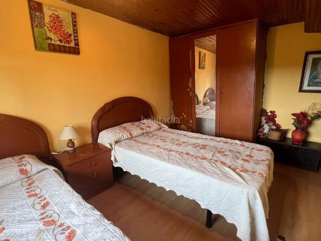 Casa en venta en Parres. Casa con finca y hórreo en buen estado a 3 km de Cangas de Onís. Casas.