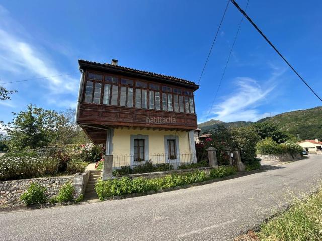 Casa en venta en Parres. CASA INDEPENDIENTE PARA REHABILITAR CON FINCA. Casas.
