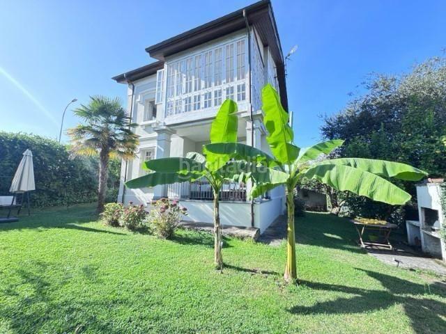 Casa en venta en Parres. Exclusiva Casa Indiana en Urbanización Arriondas. Casas.