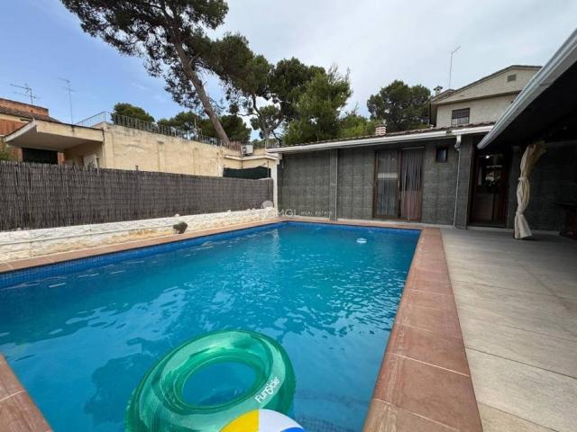 Casa en Venta en Paterna