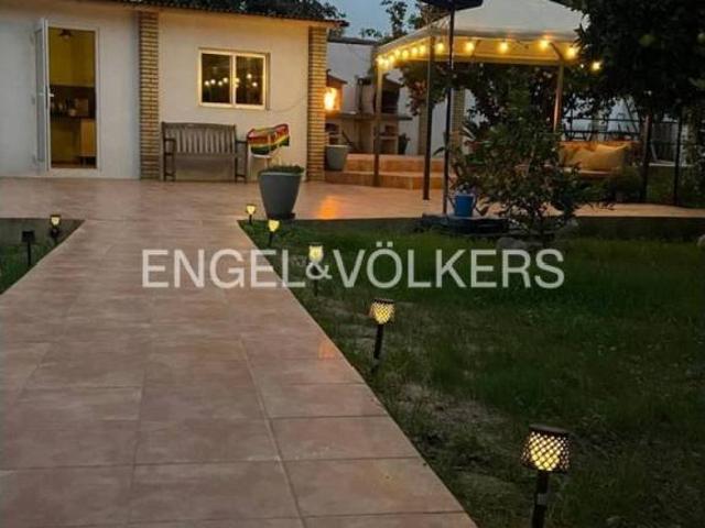 Casa en Venta en Paterna