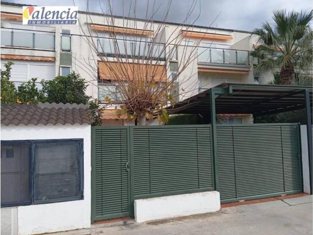 Casa en Venta en Paterna