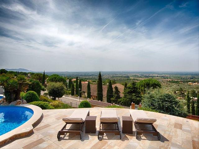 Casa en Venta en Pau