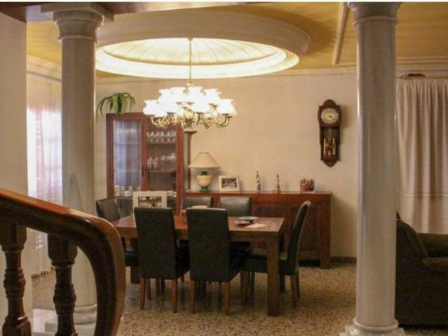 Casa en Venta en Pego