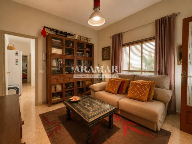 Casa en venta en Pego. Espectacular casa de pueblo con jardín y barbacoa. Casas.