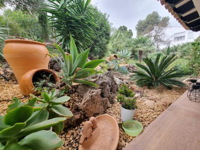 Casa en venta en Pego. Villa de 4 dormitorios con vistas al mar y al valle en Monte Pego. Casas.