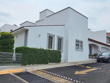 CASA EN VENTA EN PEDREGAL DE QUERETARO