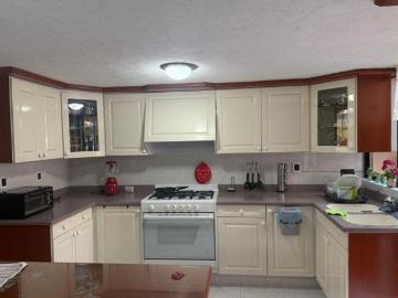 CASA EN VENTA EN PEDREGAL DE TEPEPAN