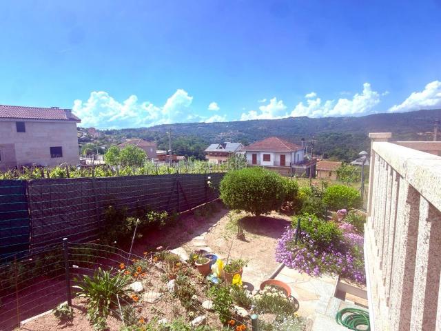 Casa en venta en Pereiro de Aguiar O. Descubre tu nuevo hogar en esta increíble vivienda a escasos 15 minutos de las lagunas para entrar a vivir. Casas Pereiro de Aguiar.