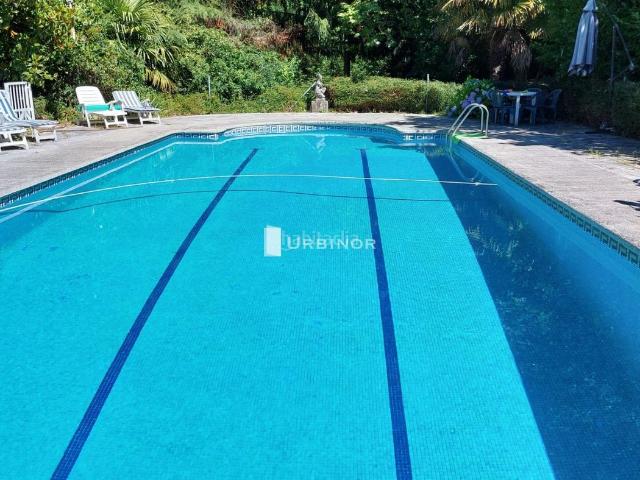 Casa en venta en Pereiro de Aguiar O. Espectacular CHALET con 7.000 m2 de finca, piscina y zona deportiva en PEREIRO DE AGUIAR. Casas Pereiro de Aguiar.
