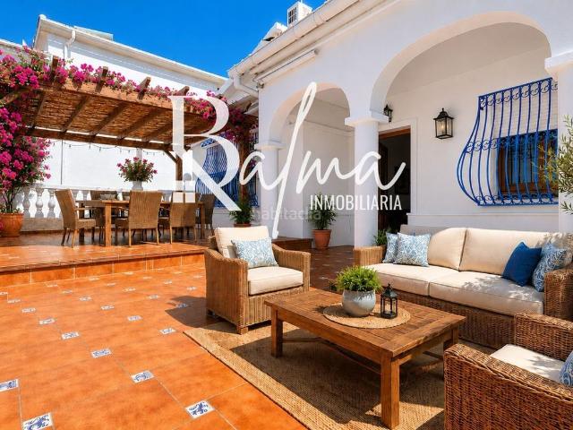 Casa en venta en Periana. Amplia vivienda familiar con garaje y grandes espacios exteriores en Periana. Casas.