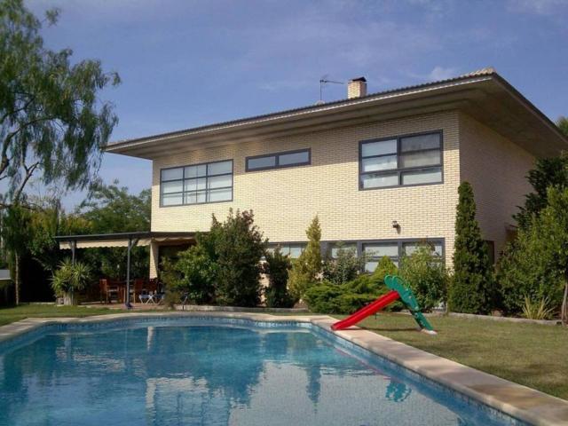 Casa en Venta en Petrer