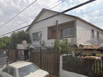 Casa en Venta en Peñalolén 7 dormitorios 4 baños
