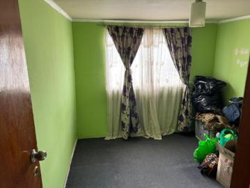 Casa en Venta en Peñalolén 4 dormitorios 2 baños