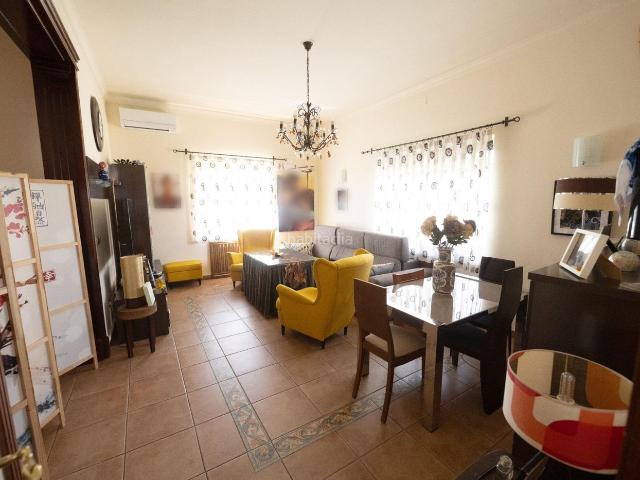 Casa en venta en Peñarroya Pueblonuevo. EXCLUSIVA VIVIENDA DE ALTO NIVEL CON PISCINA Y MÁS DE 1.200 M2 DE PARCELA EN PEÑARROYAPUEBLONUEVO. Casas Peñarroya.