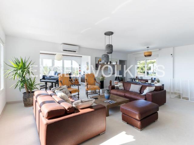 Casa en venta en Peñíscola, Las Atalayas Urmi Cerro Mar. Villa moderna con vista al mar y Castillo, Atalayas Peñíscola. Casas.