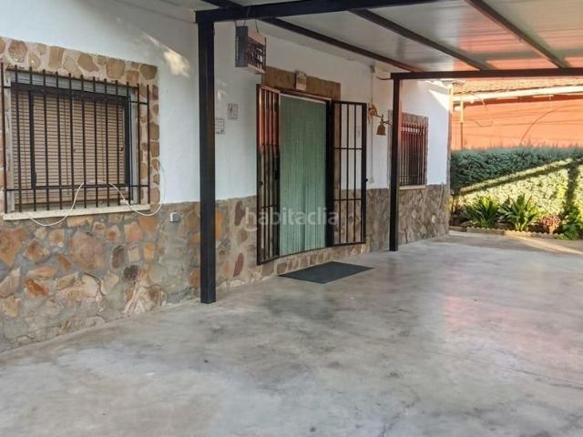Casa en venta en Piedrabuena. Casa independiente con 1.000 m2 de finca espacio, naturaleza y precio imbatible en Piedrabuena. Casas.
