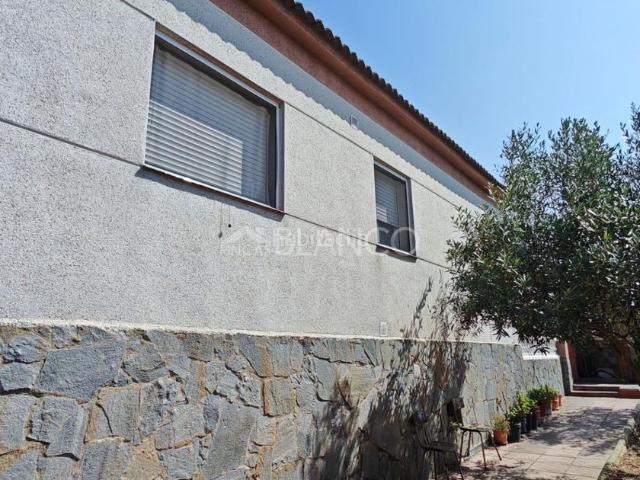 Casa en venta en Piera. CASA UNIFAMILIAR EN CAN CLARAMUNT. Casas.