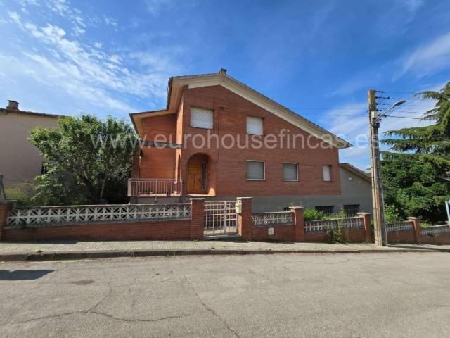 Casa en venta en Piera, Centro urbano 81