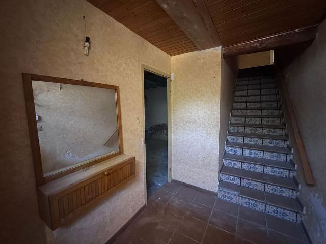 Casa adosada en venta en Piera, de 300 m² 7 habitaciones por 189.000