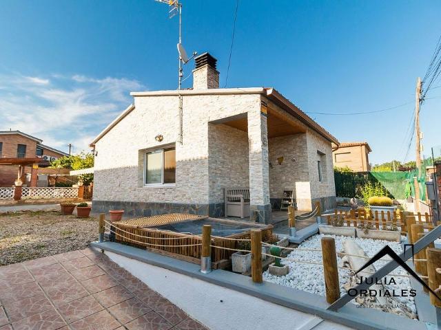 Casa en venta en Piera, de 97 m² 3 habitaciones por 248.000