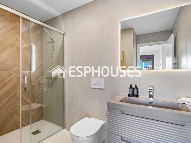 Casa en venta en Pilar de la Horadada, Mil Palmeras. Villas de lujo en Mil Palmeras a 1000m de la playa. Casas Pilar de la.